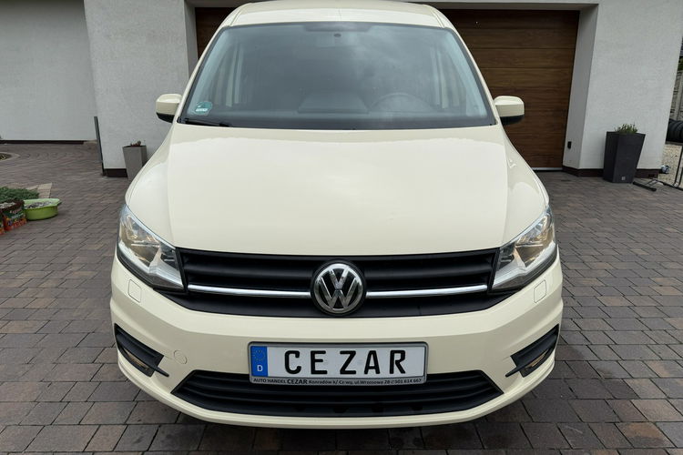 Volkswagen Caddy 17r. 2.0tdi 5os. + osoba na wózku inwalida zdjęcie 2