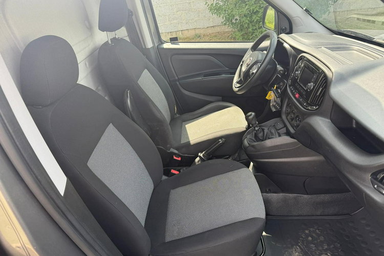 Fiat Doblo 1.4Tjet 120KM 2017 r z Nowym LPG przebieg 48 tys km Kamera Cofania zdjęcie 11
