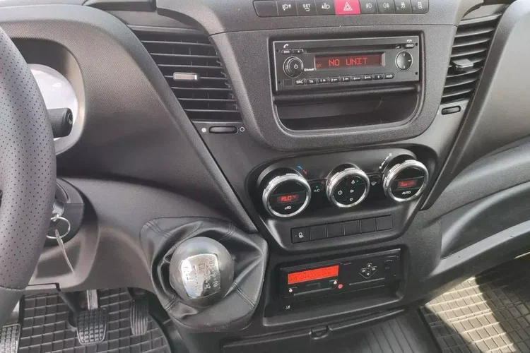 Iveco Daily 50C15 V zdjęcie 22