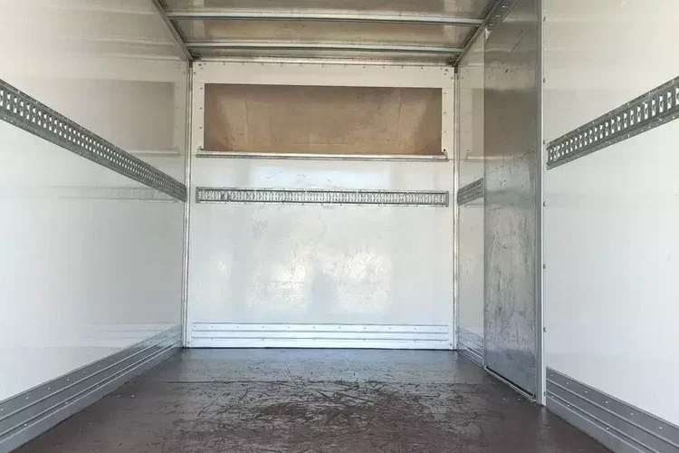 Iveco Daily 35C14 zdjęcie 19