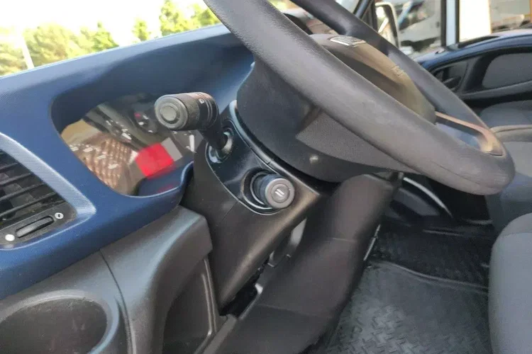 Iveco Daily 35C14 zdjęcie 30