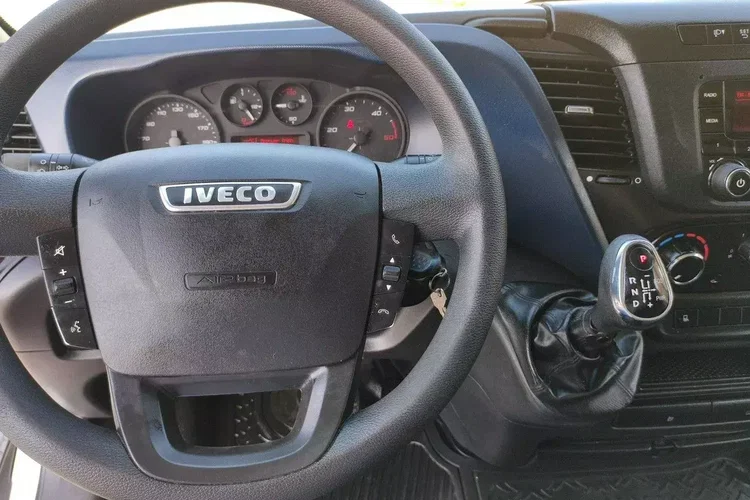 Iveco Daily 35C14 zdjęcie 31