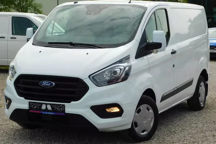 Ford Custom zdjęcie 1