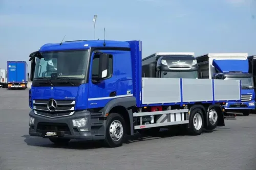 Mercedes ACTROS / 2543 / ACC / E 6 / PEŁNY ADR / SKRZYNIOWY / ZAWIESIE POD WÓZEK