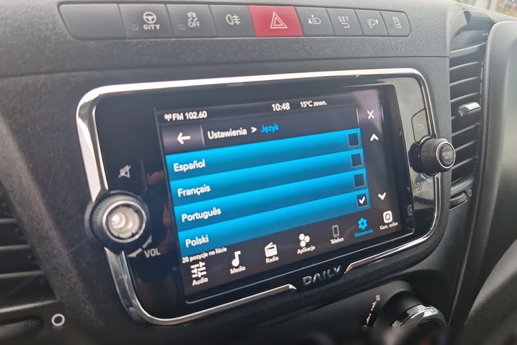 Iveco DAILY 3.0 D / KONTENER / 2021 ROK / BLIŹNIAK / WINDA 750 KG / SPROWADZONY / PO KONTRAKCIE SERWISOWYM / zdjęcie 42