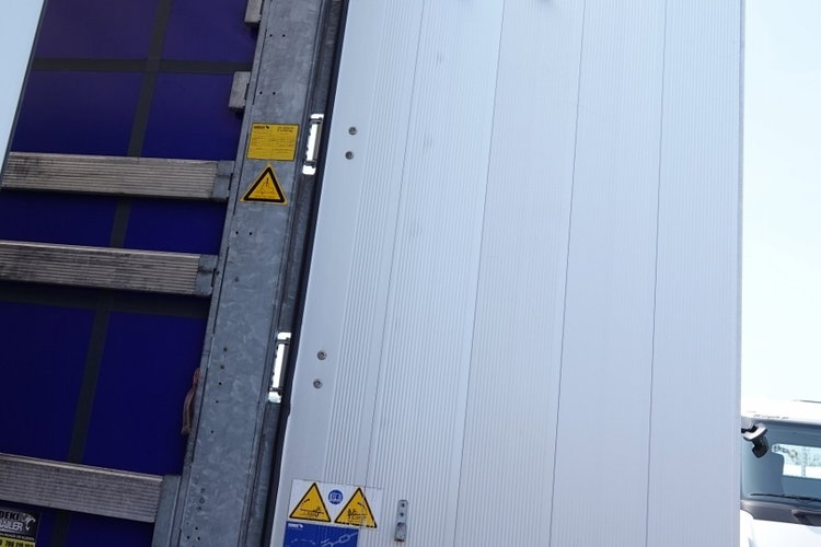 Schmitz -CARGOBULL / FIRANKA / MULDA DO STALI 9 M / DACH PODNOSZONY  / COILMULDA / 2021 ROK / STANDARD / OŚ PODNOSZONA zdjęcie 14