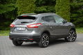 samochód osobowy Nissan zdjęcie 13