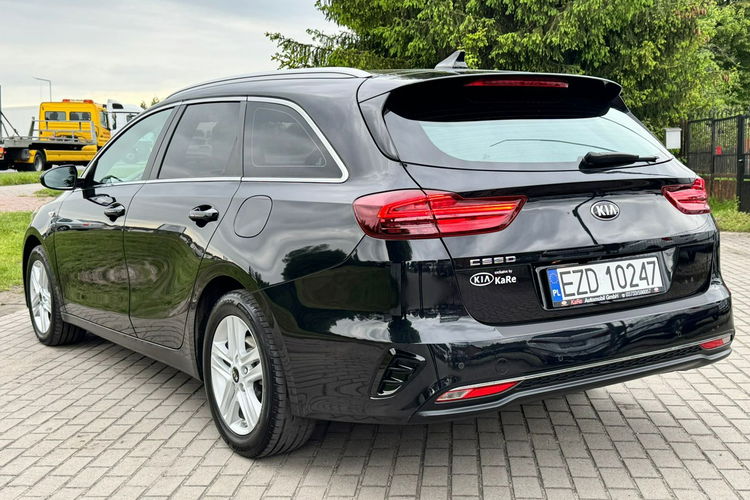 Kia Cee'd Nie Hybryda Gwarancja BDB stan Diesel zdjęcie 14