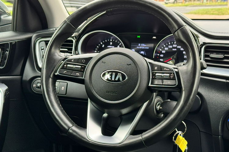 Kia Cee'd Nie Hybryda Gwarancja BDB stan Diesel zdjęcie 21