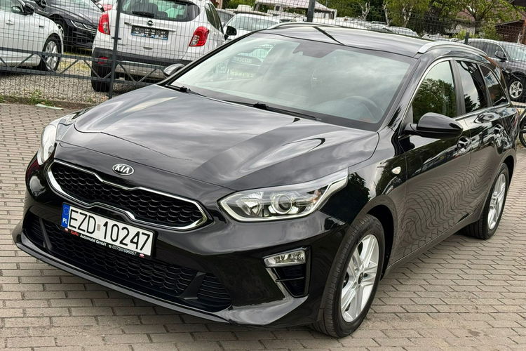 Kia Cee'd Nie Hybryda Gwarancja BDB stan Diesel zdjęcie 3