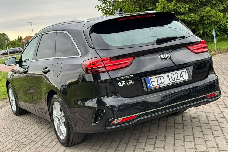 Kia Cee'd Nie Hybryda Gwarancja BDB stan Diesel zdjęcie 4