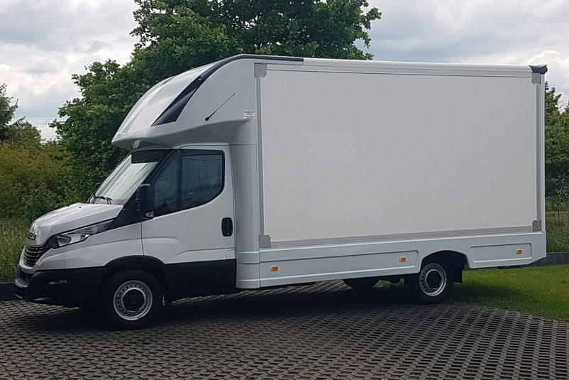 samochód dostawczy Iveco zdjęcie 1