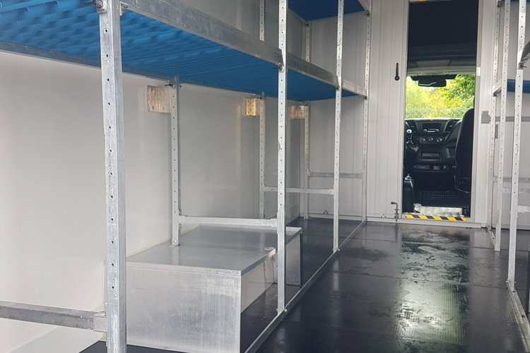 Iveco Daily KONTENER NISKOPODŁOGOWY 4.43x2.23x2.42 SKLEP BAR FOODTRUCK KAMPER AC zdjęcie 18