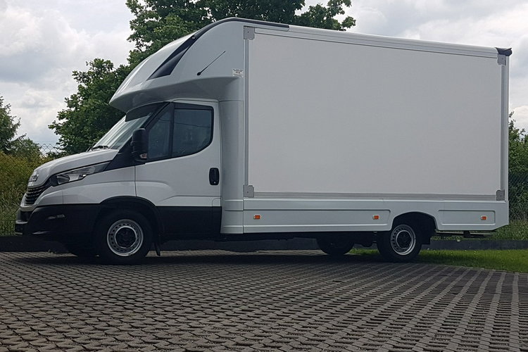 Iveco Daily KONTENER NISKOPODŁOGOWY 4.43x2.23x2.42 SKLEP BAR FOODTRUCK KAMPER AC zdjęcie 39