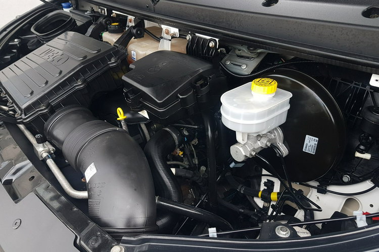 Iveco Daily KONTENER NISKOPODŁOGOWY 4.43x2.23x2.42 SKLEP BAR FOODTRUCK KAMPER AC zdjęcie 13