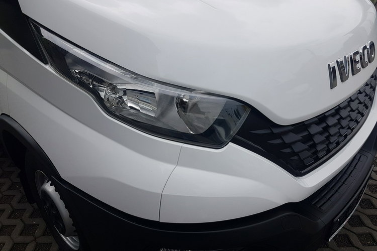 Iveco Daily KONTENER NISKOPODŁOGOWY 4.43x2.23x2.42 SKLEP BAR FOODTRUCK KAMPER AC zdjęcie 37