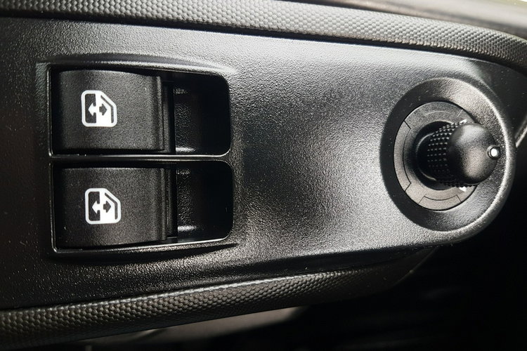 Iveco Daily KONTENER NISKOPODŁOGOWY 4.43x2.23x2.42 SKLEP BAR FOODTRUCK KAMPER AC zdjęcie 9