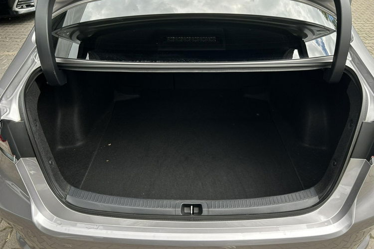 Toyota Corolla 1.8 HYBRID 122KM COMFORT STYLE TECH, salon Polska, gwarancja zdjęcie 15