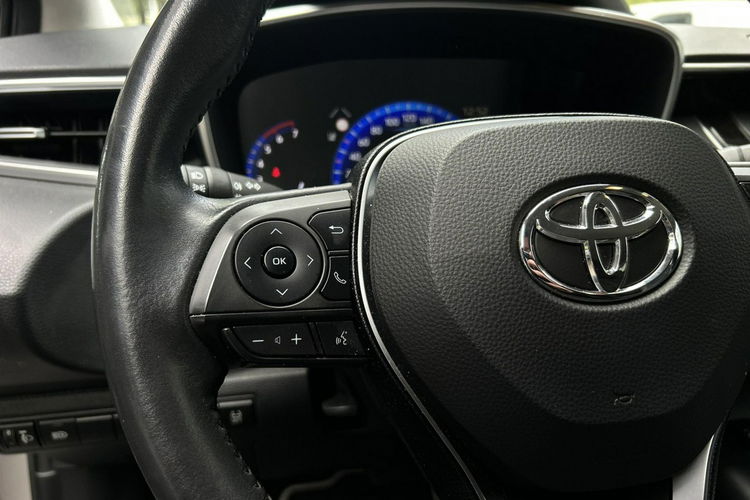 Toyota Corolla 1.8 HYBRID 122KM COMFORT STYLE TECH, salon Polska, gwarancja zdjęcie 21