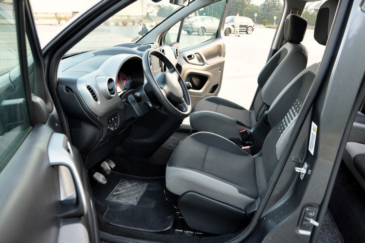 Citroen Berlingo 1.6HDI(99KM) Multispace Led Welur Reling I Właściciel Parktronik ASO zdjęcie 21