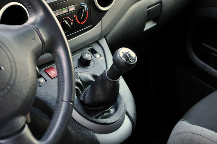 Citroen Berlingo 1.6HDI(99KM) Multispace Led Welur Reling I Właściciel Parktronik ASO zdjęcie 33