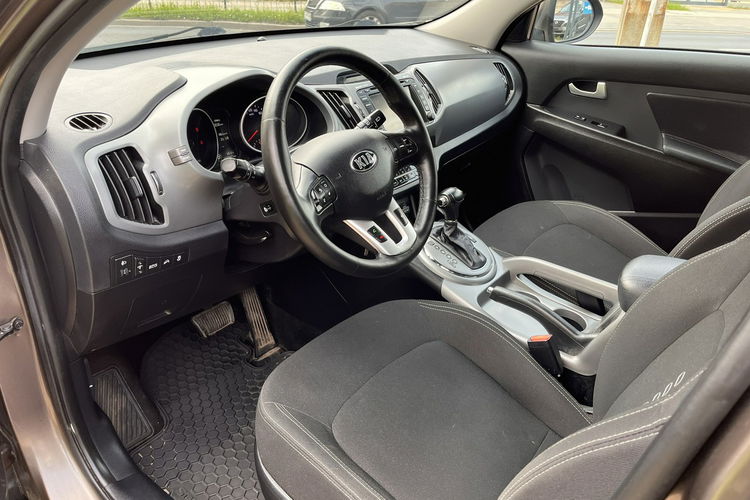 Kia Sportage 2.0 Automat Kamera Grzane Fotele Alu Ks Serw Stan BDB Bezwypadk Opłaco zdjęcie 21