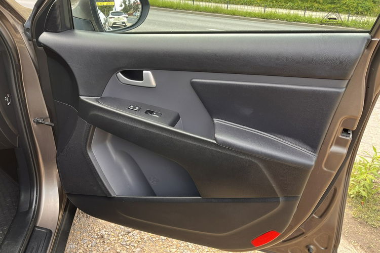 Kia Sportage 2.0 Automat Kamera Grzane Fotele Alu Ks Serw Stan BDB Bezwypadk Opłaco zdjęcie 26