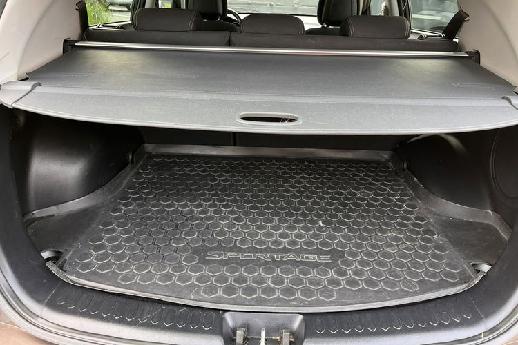 Kia Sportage 2.0 Automat Kamera Grzane Fotele Alu Ks Serw Stan BDB Bezwypadk Opłaco zdjęcie 34