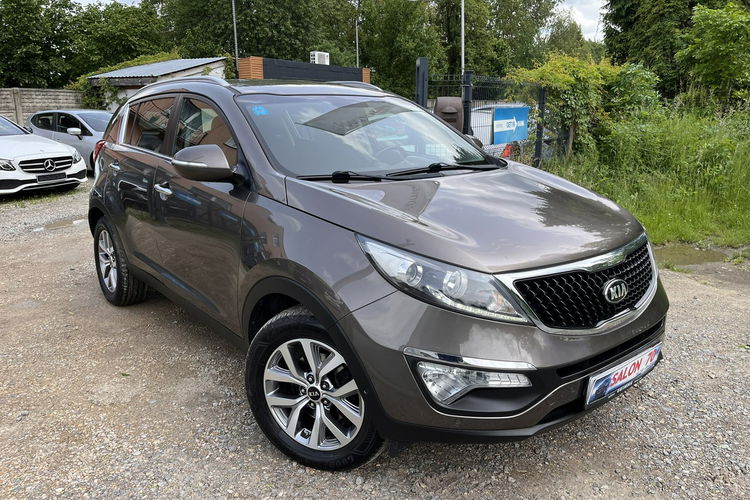 Kia Sportage 2.0 Automat Kamera Grzane Fotele Alu Ks Serw Stan BDB Bezwypadk Opłaco zdjęcie 9