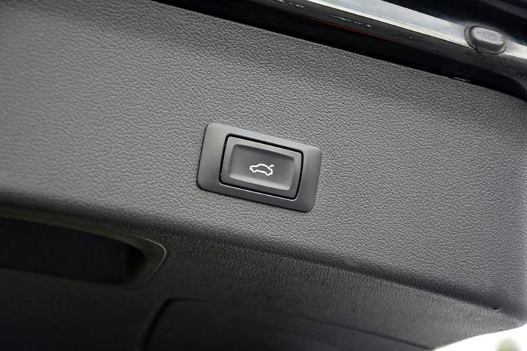 Audi A4 2.0TDI(190KM)Quattro 3xS-line Ledy BI-Xenon Skóry Navi MMI Alu19 zdjęcie 34