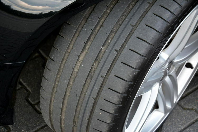 Audi A4 2.0TDI(190KM)Quattro 3xS-line Ledy BI-Xenon Skóry Navi MMI Alu19 zdjęcie 36