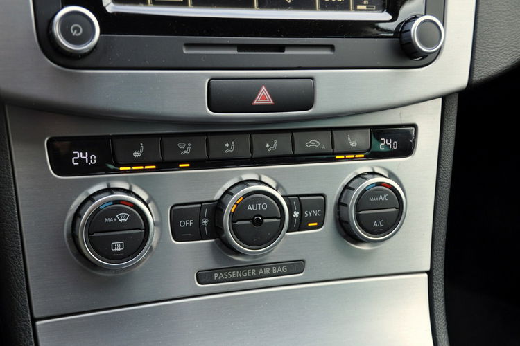 Volkswagen CC 2.0TDI(140KM) Radar Xenon Led Navi Kamera BLS Chrom Welur Masaże Alu17 zdjęcie 33