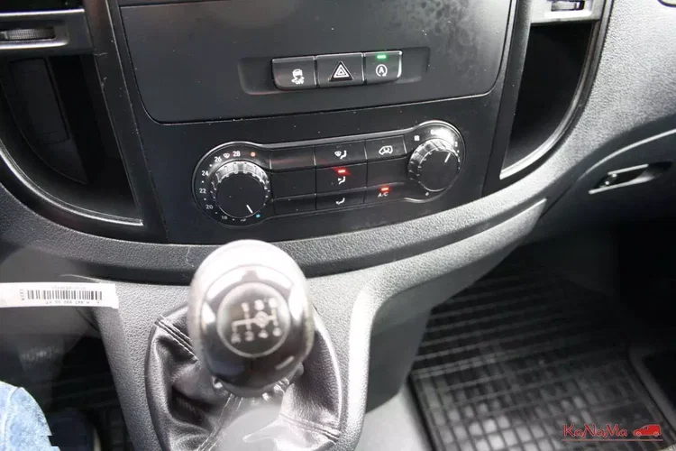 Mercedes VITO zdjęcie 16