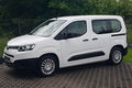 samochód osobowy Toyota zdjęcie 2