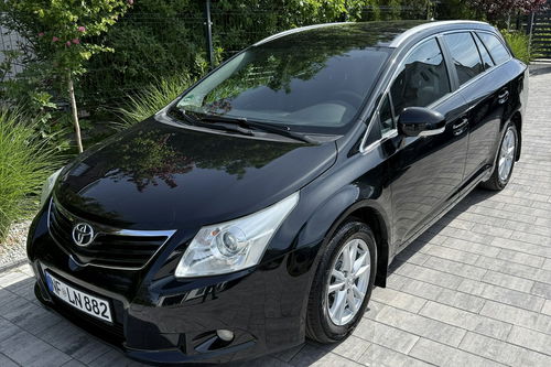 Toyota Avensis niezawodna toyota