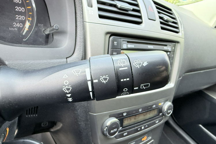 Avensis niezawodna toyota zdjęcie 17