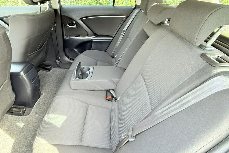 Avensis niezawodna toyota zdjęcie 22