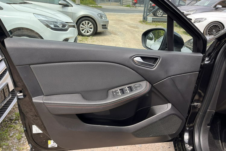 Renault Clio 1.3 131PS "RS LINE" Automat Skóry Navi Tablet ALu Stan BDB Zarejesrowa zdjęcie 17