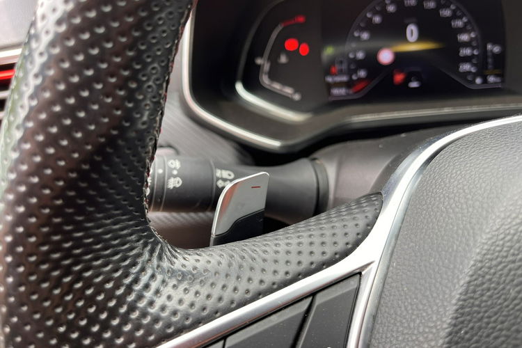 Renault Clio 1.3 131PS "RS LINE" Automat Skóry Navi Tablet ALu Stan BDB Zarejesrowa zdjęcie 35