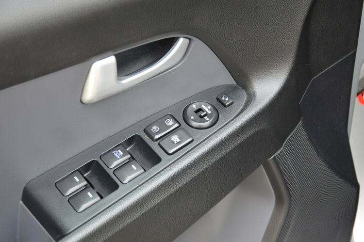 Kia Sportage Opłacona 2.0i DOHC 163KM Serwis 4x4 Navi Skóra Android Car zdjęcie 20