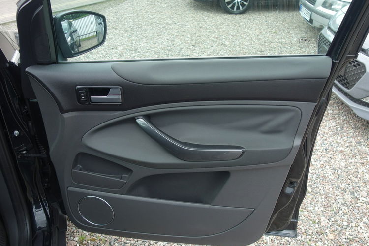 Kuga FORD KUGA zdjęcie 12