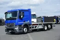 samochód ciężarowy Mercedes zdjęcie 2