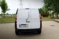 samochód dostawczy Renault zdjęcie 4