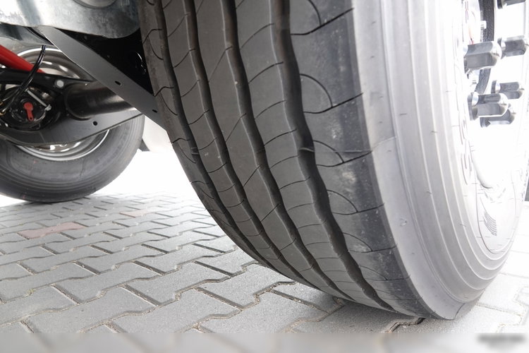 ZASŁAW WYWROTKA 25 m3 / FABRYCZNIE NOWA / OŚ PODNOSZONA /  STALOWA / RYNNA WANNA HP / DOSTĘPNA OD RĘKI zdjęcie 18