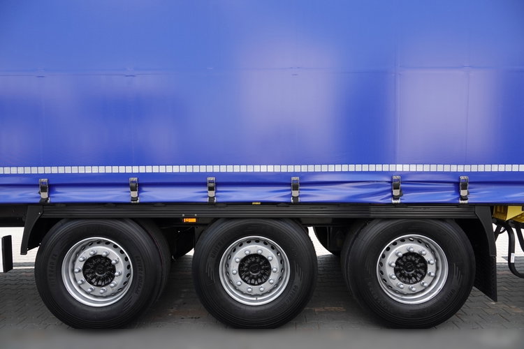 Krone / FIRANKA / STANDARD / OPONY 100% / DACH PODNOSZONY / OŚ PODNOSZONA zdjęcie 24