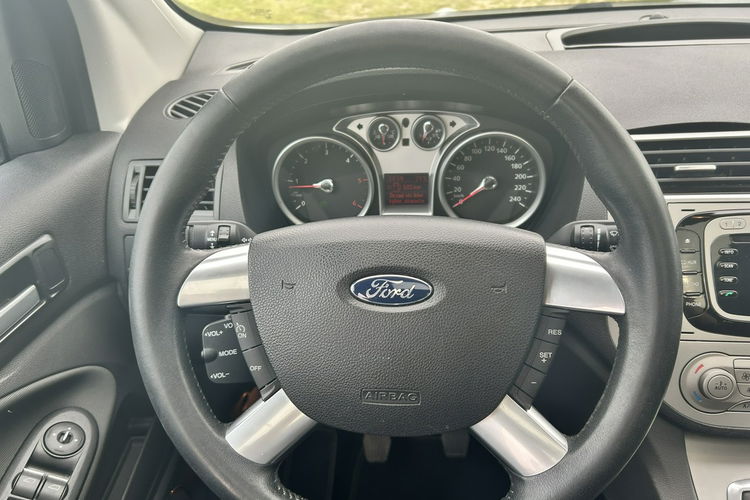Ford Kuga Titanium, Panorama zdjęcie 12