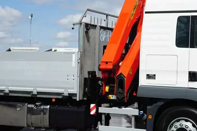 MAN TGM / 26.340 / 6 X 2 / SKRZYNIOWY + HDS + WINDA / PALFINGER PK 19001 SLD5 / WYSIĘG 15 M zdjęcie 38
