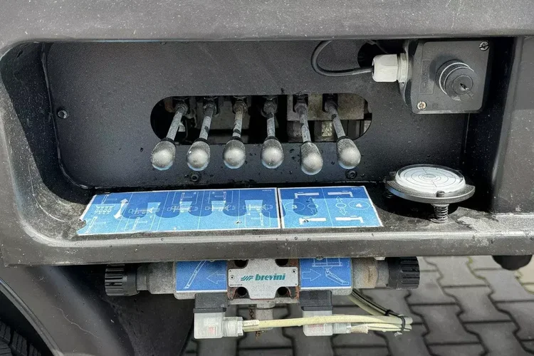 Nissan Cabstar zdjęcie 15