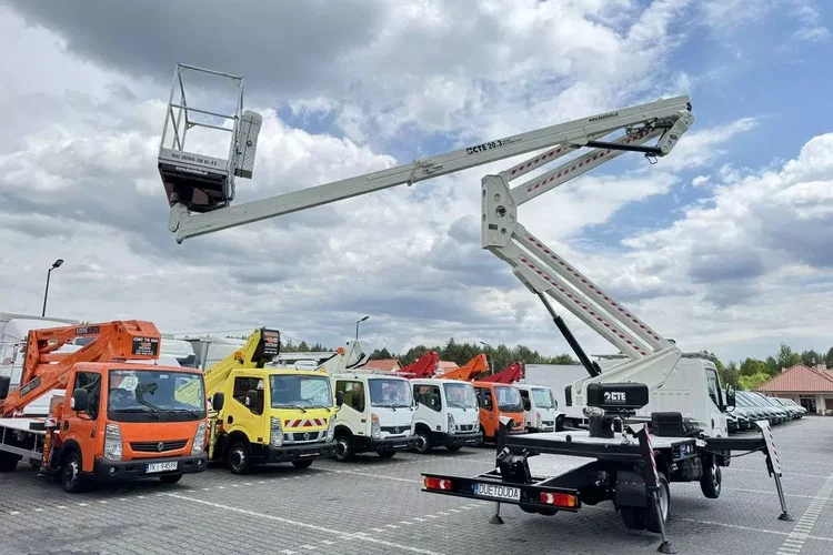 Nissan Cabstar zdjęcie 23