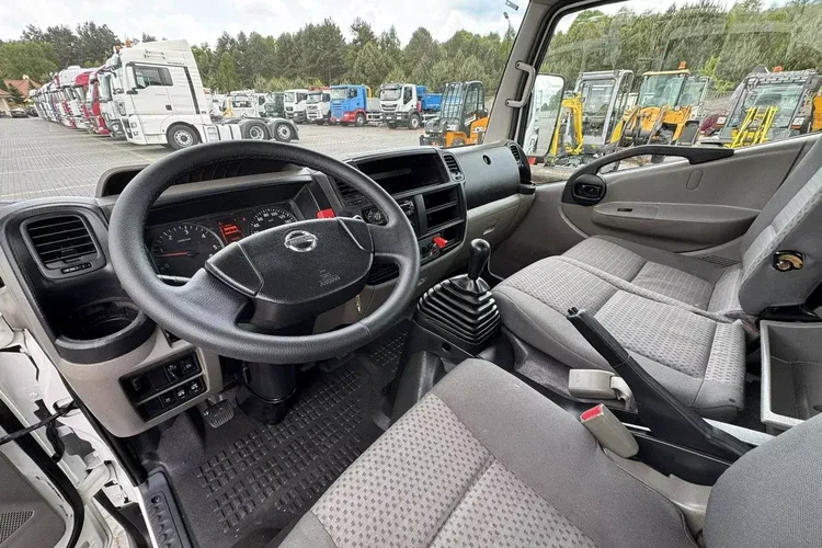Nissan Cabstar zdjęcie 25